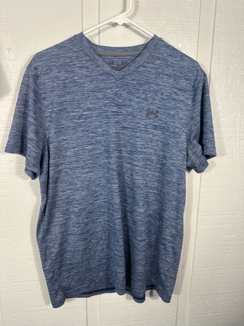 Under Armour Men’s Blue Short Sleeve Shirt Size Large EUC